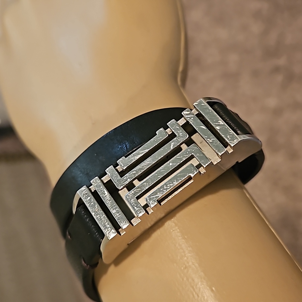 Tory Burch Fitbit Double Wrap Bracelet - Picture 4 of 9
